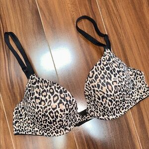 32A Victoria’s Secret PINK everywhere Demi lightly lined bra